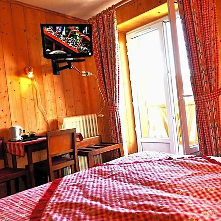 Belvedere Relais Motos 3* Séez
