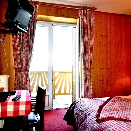 Hotell Belvedere Relais Motos 3*